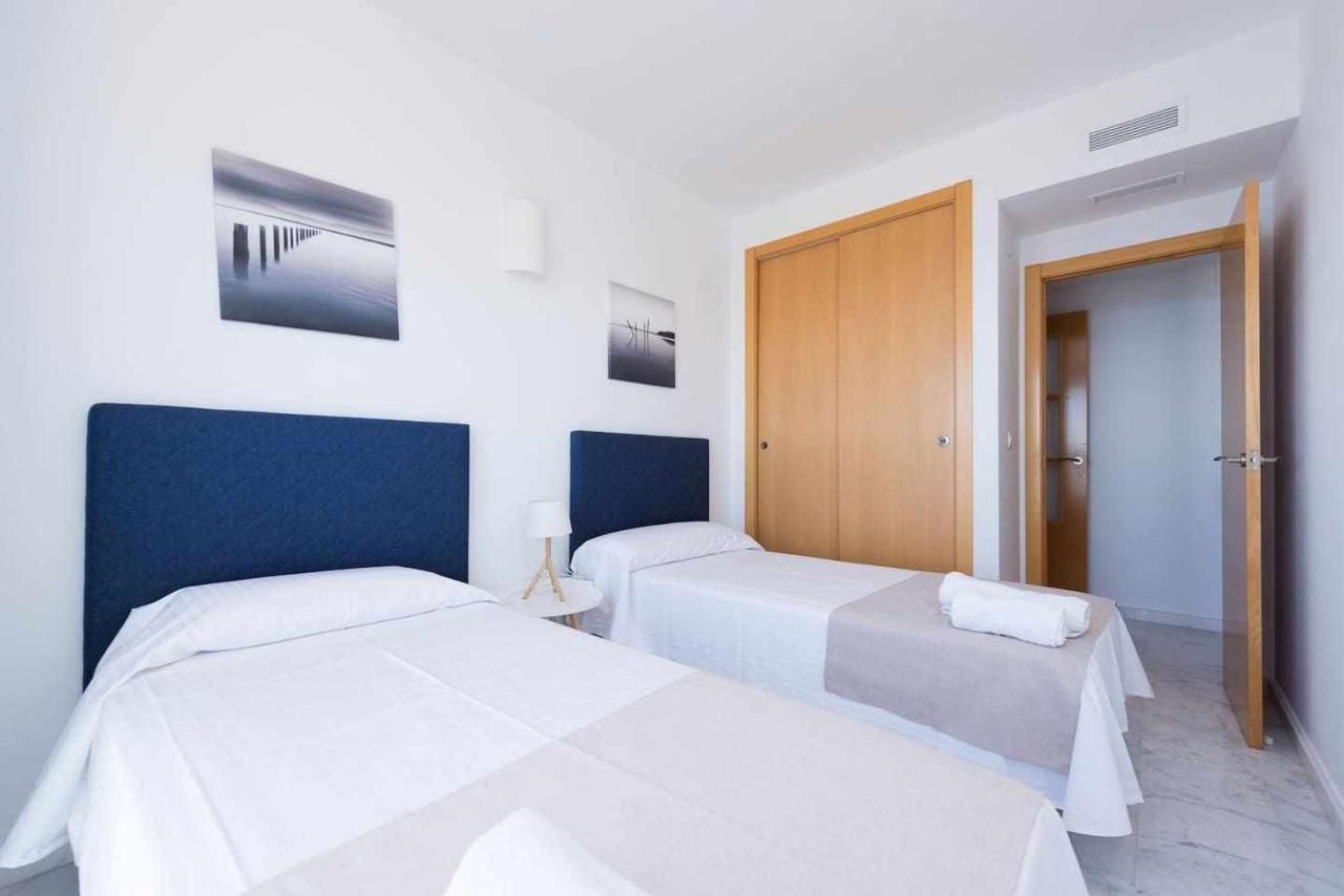 Planta 21 Apartamento Con Terraza Privada Y Vistas Al Mar Μπένιντορμ Εξωτερικό φωτογραφία